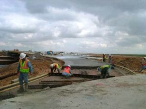 I-25 and High Plains Road roundabout paving